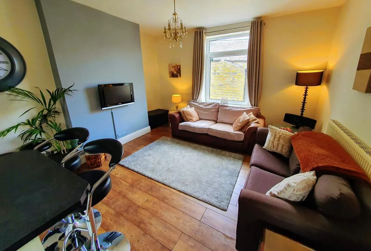 Bronte Cinema Cottage At Haworth United Kingdom